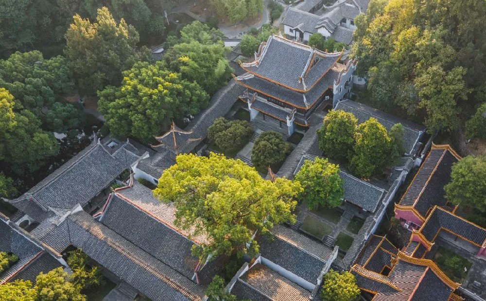 湖南大学