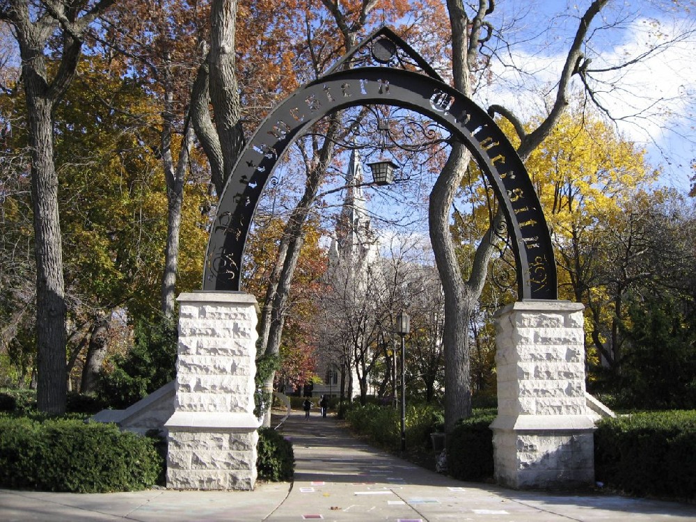 西北大学